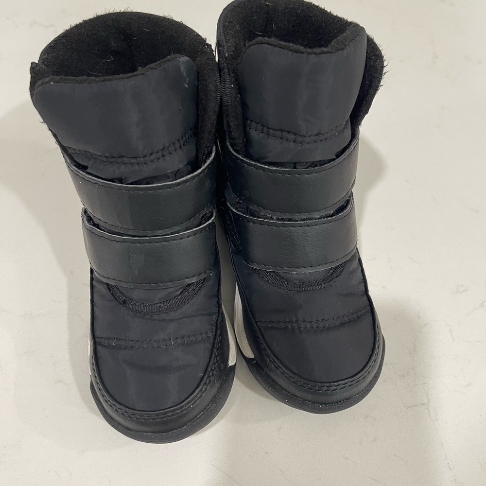 Sorel Black Winter Boots with Velcro Straps - Picture 3 of 3